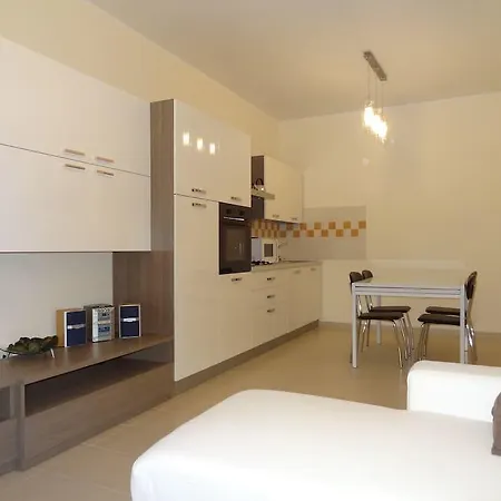 Elegante Nuovissimo * Quartu SantʼElena