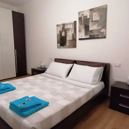 Elegante Nuovissimo 콰르투 산텔레나